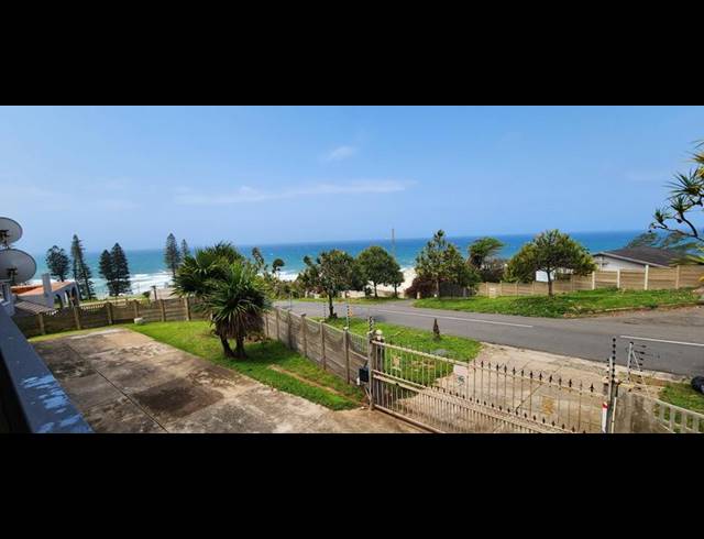 3 BEDROOM APARTMENT FOR SALE IN UMKOMAAS